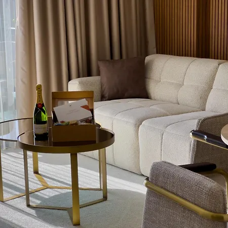 Qoople Legend A - In 100m To The Sea *