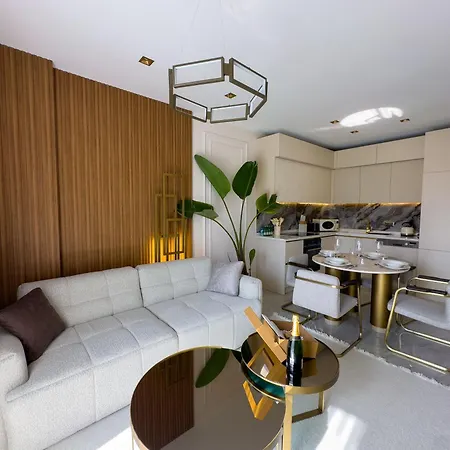 Qoople Legend A - In 100m To The Sea ألانيا