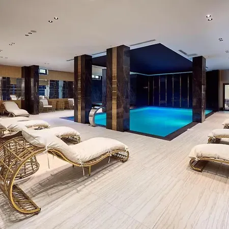 Qoople Legend A - In 100m To The Sea *