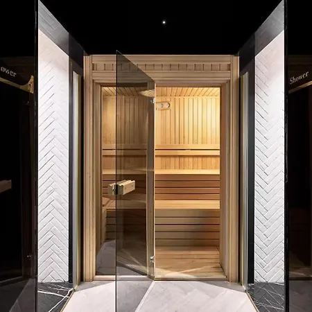 Qoople Legend A - In 100m To The Sea * אלאניה