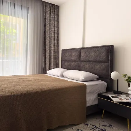 Qoople Legend A - In 100m To The Sea *