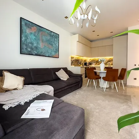 Qoople Legend A - In 100m To The Sea * Alanya