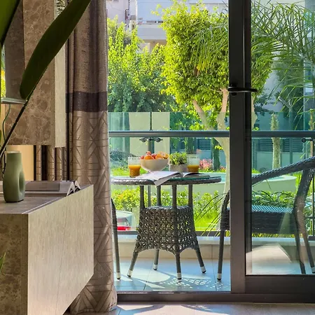 Qoople Legend A - In 100m To The Sea אלאניה