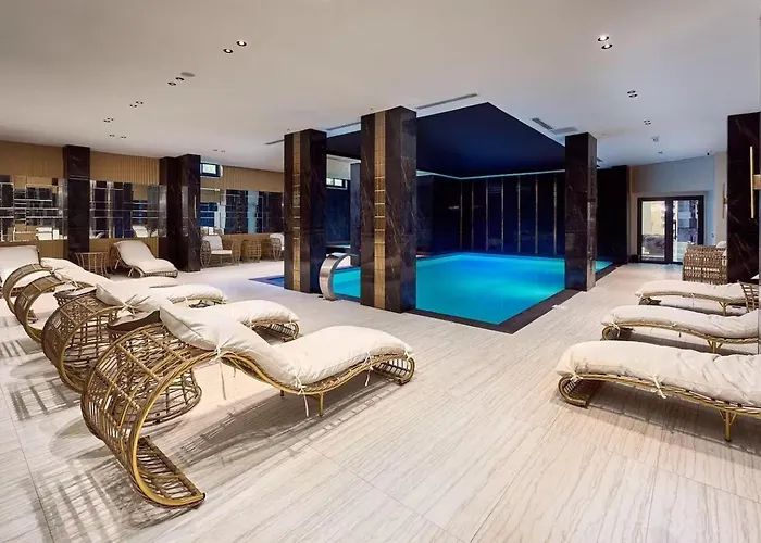 Qoople Legend A - In 100m To The Sea *