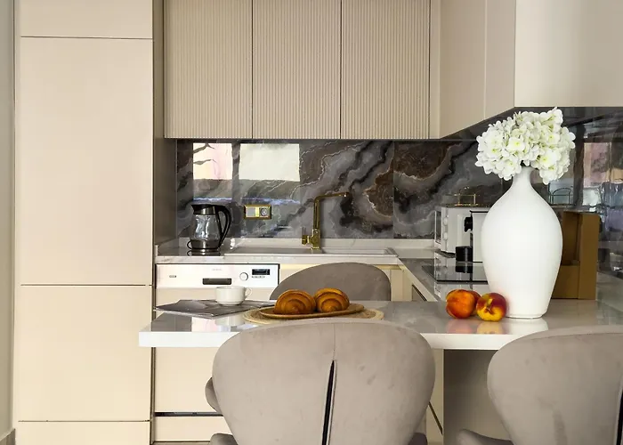 Qoople Legend A - In 100m To The Sea Alanya