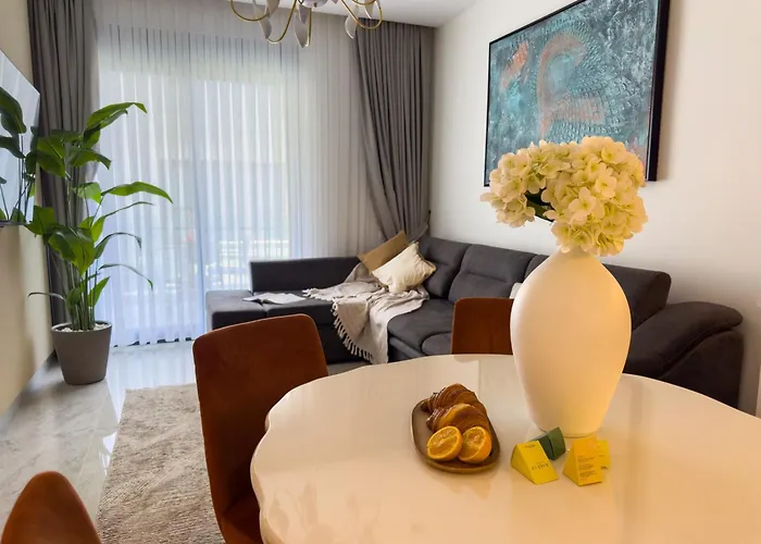 Qoople Legend A - In 100m To The Sea