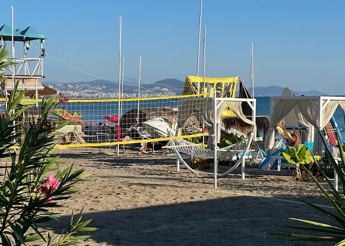 Qoople Legend A - In 100m To The Sea