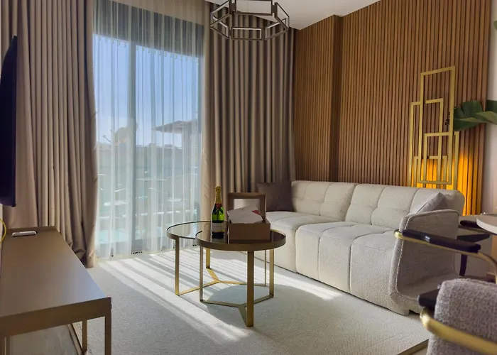 Qoople Legend A - In 100m To The Sea Alanya