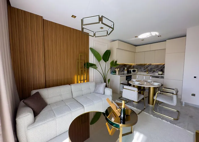 Qoople Legend A - In 100m To The Sea Alanya