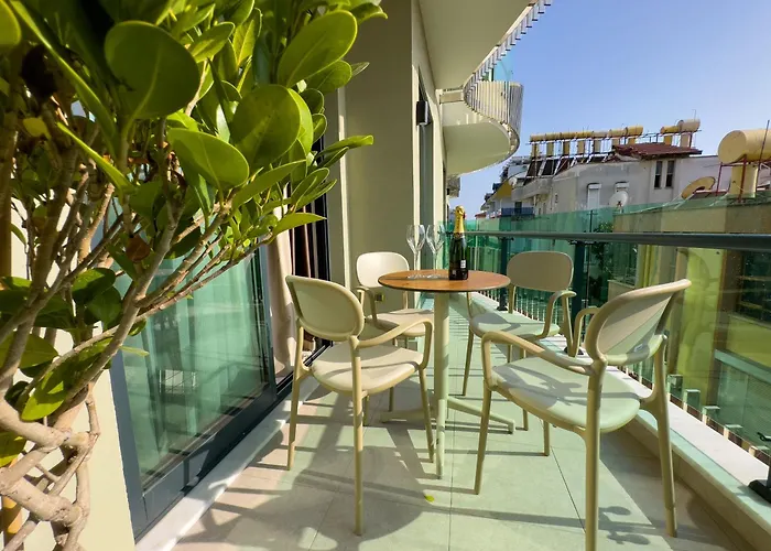 Qoople Legend A - In 100m To The Sea Apartman *