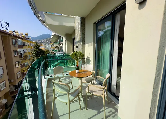 Qoople Legend A - In 100m To The Sea * Alanya